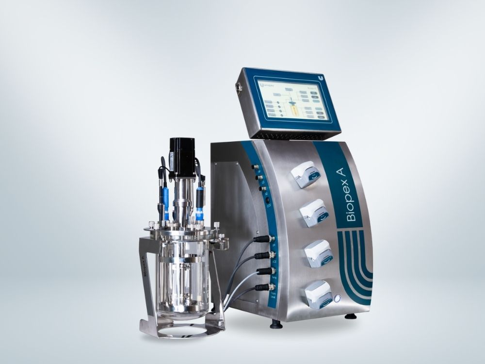 Biorreator de bancada Unopex Biopex A com vaso de vidro e painel de controle